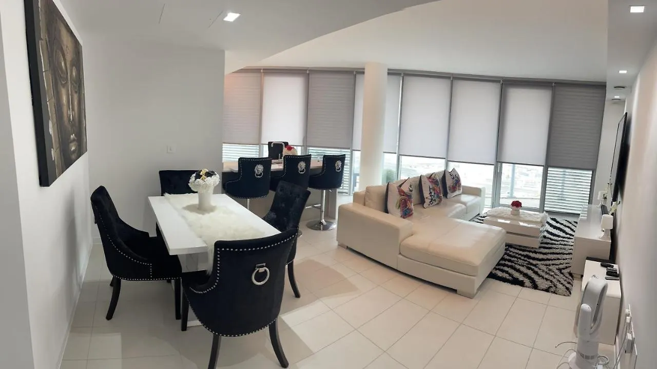 Off 13 Apartment London