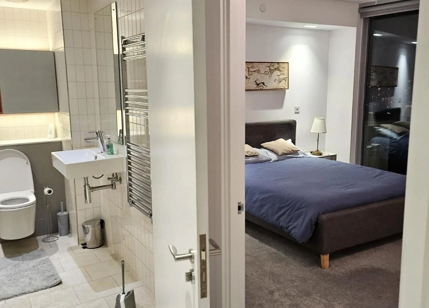 Off 13 Apartment London